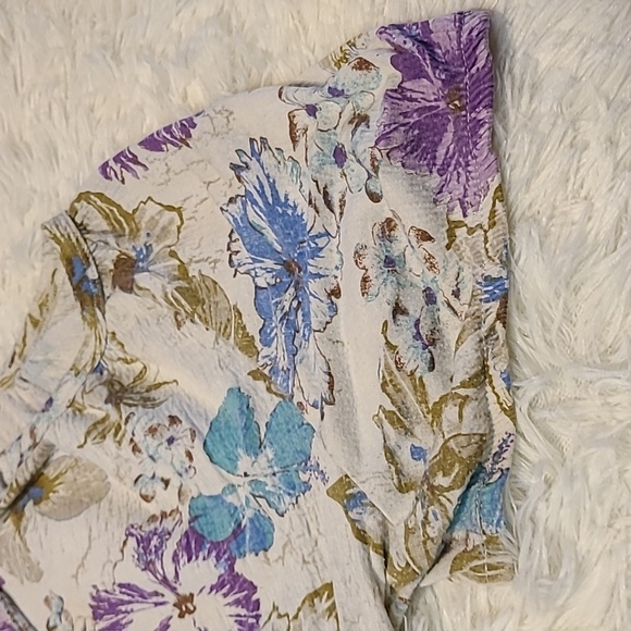 REBECCA MALONE Short Sleeve Floral Print Blouse - Size Large - Picture 3 of 8